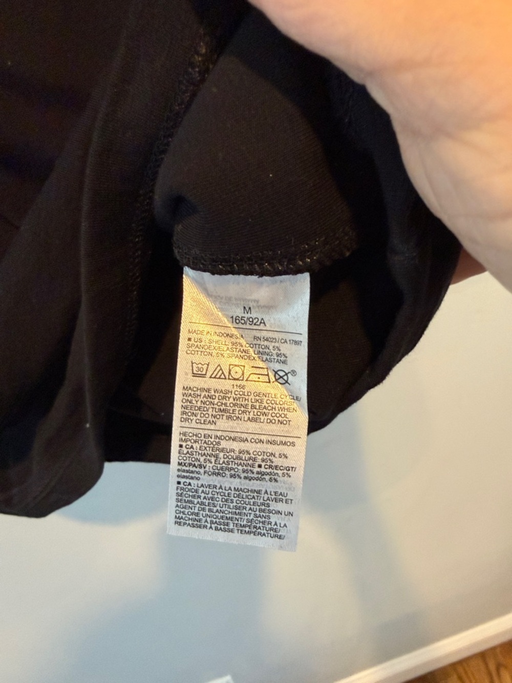 Old Navy Black Scoop Neck Short Sleeve Women's Top - Picture 5 of 6